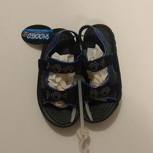 Shocked toddler boys Black and blue 11/12 Sandals